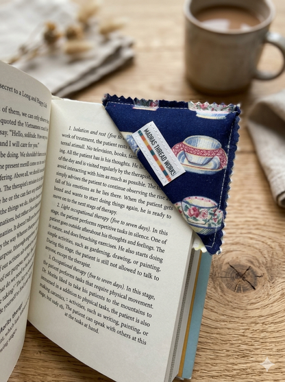 Corner Bookmark - mystery pick