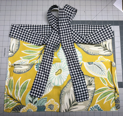 Utility half apron